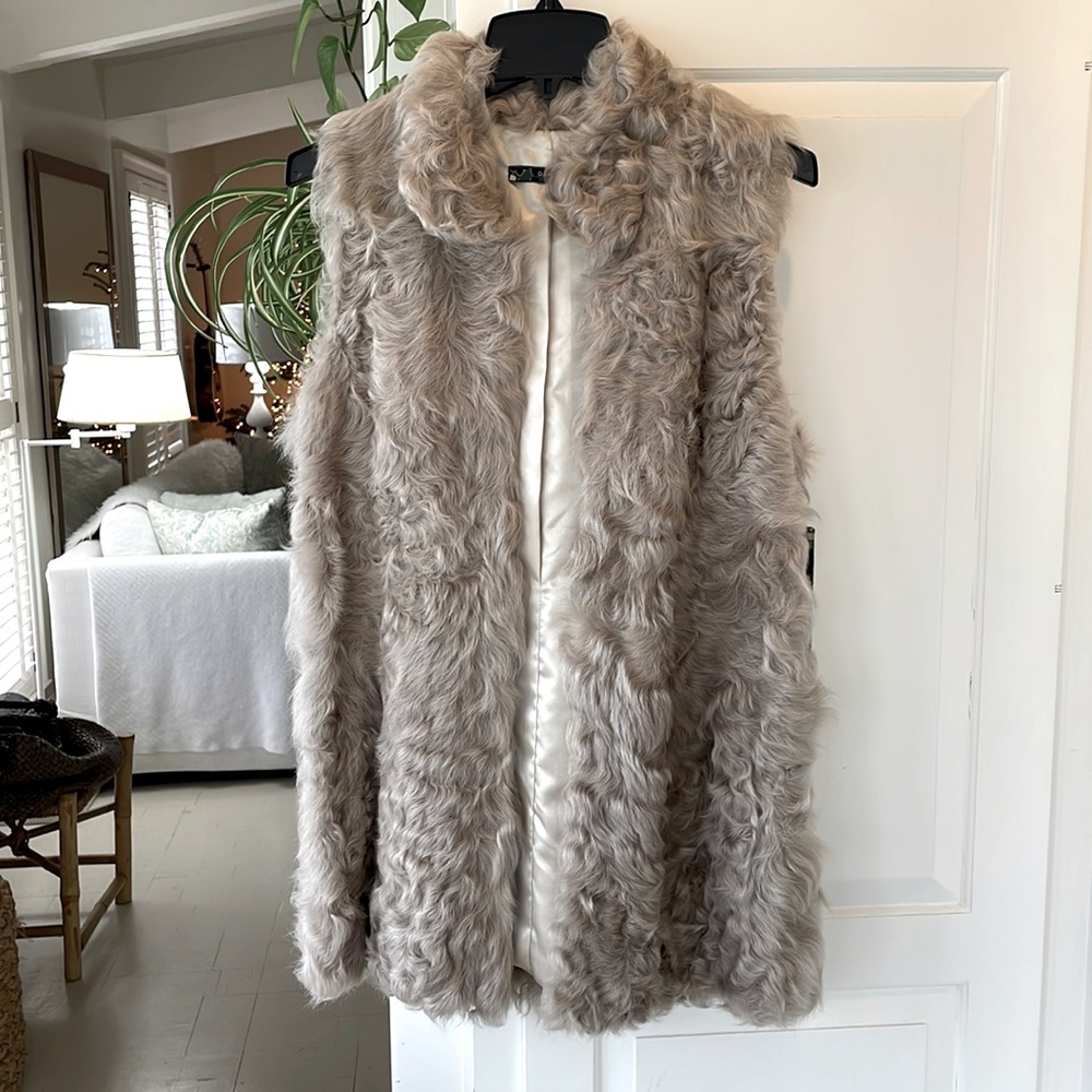 Damsale New York Long Fur Vest